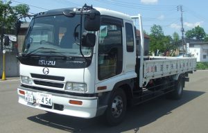 中型自動車